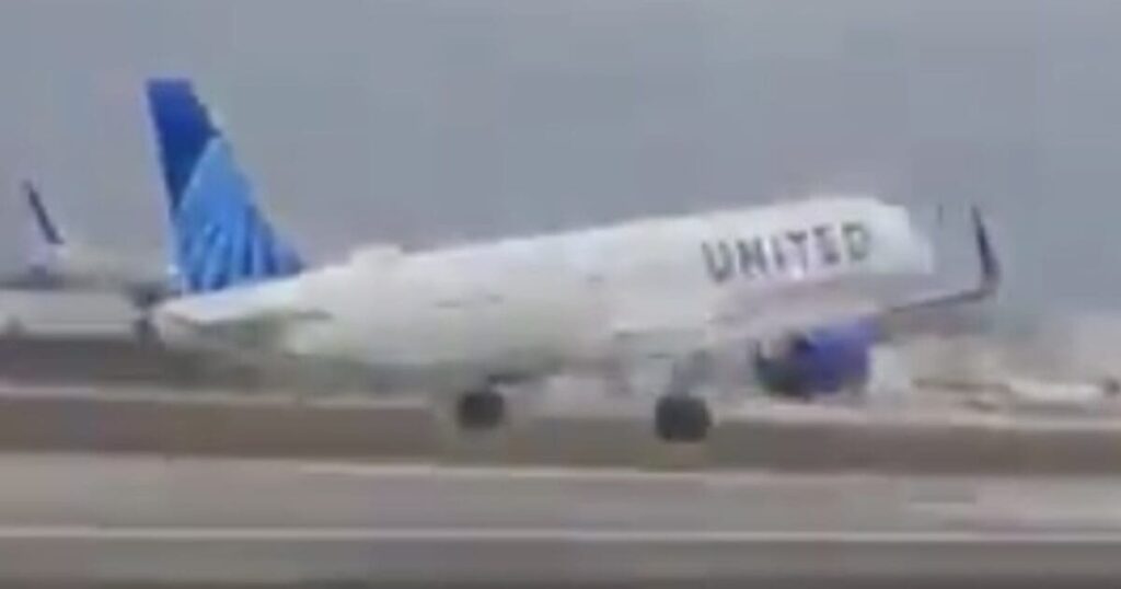 Rough Landing Causes Commercial Aircraft To Become "Disabled" * 100PercentFedUp.com * by Danielle