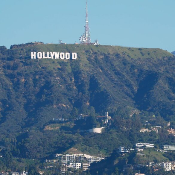 Politics: california post is winging into the city of angels