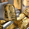 Politics: gold surges past $4,700 as investors seek safety –