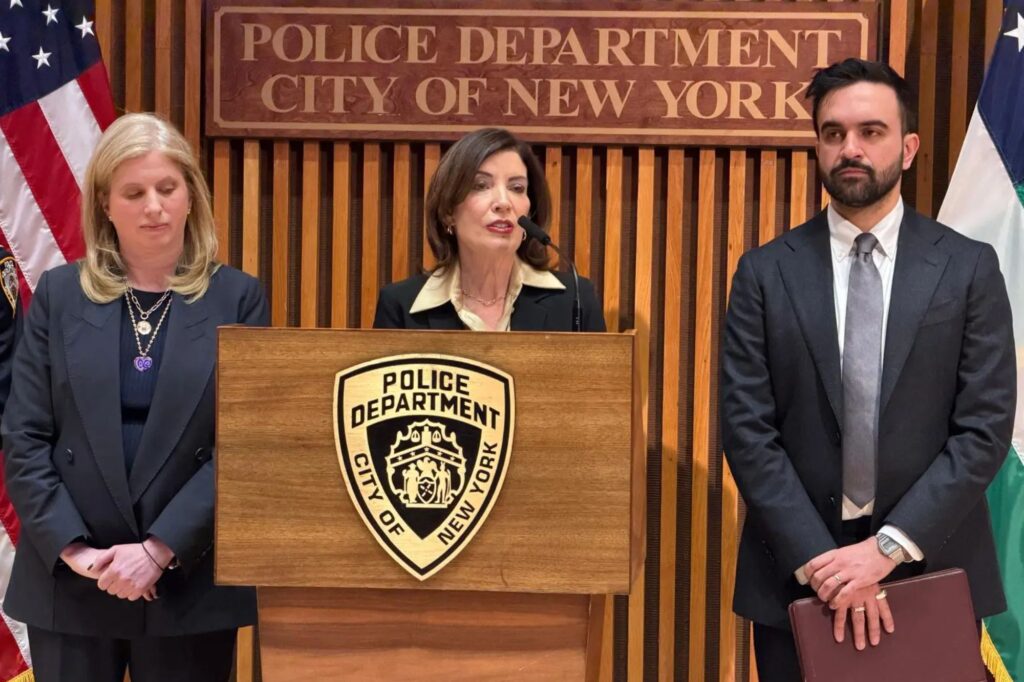 Politics: soaring teen crime a message for hochul fix