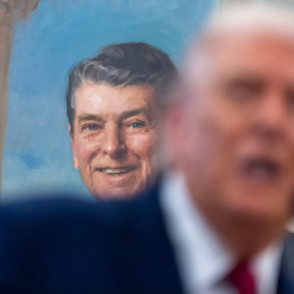 Politics: trump must convince voters that he, like reagan, is