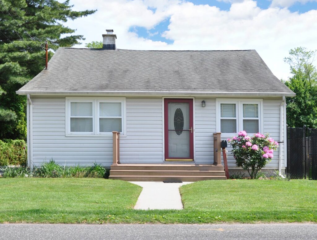 Satire news: really hot mailman