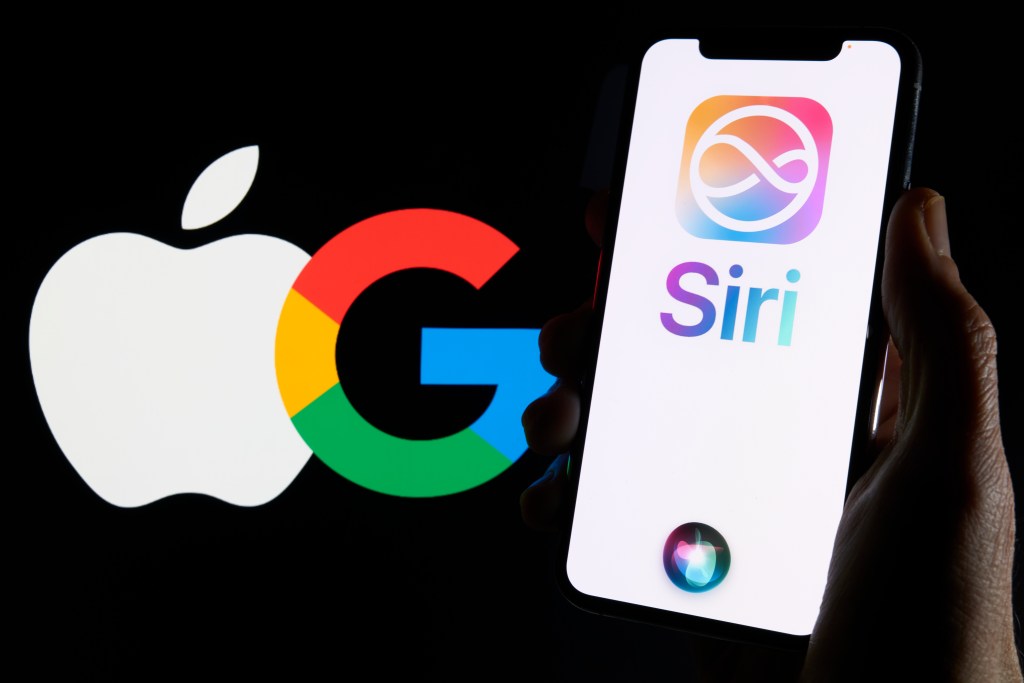 Apple has chosen Google to power its Siri voice assistant.