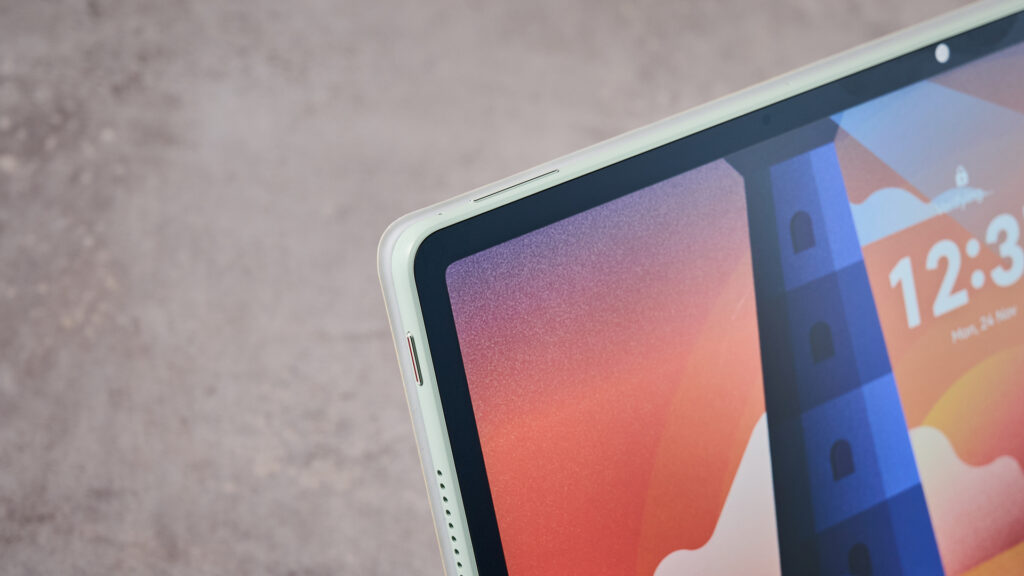 A closeup of the Huawei MatePad 12X 2025's top corner, showing both the volume buttons and lock button.