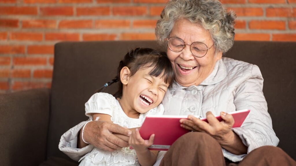 Travel & lifestyle: 12 grandparent memory books that make great