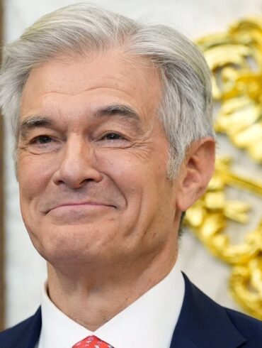 Travel & lifestyle: mehmet oz: trump health care plan is