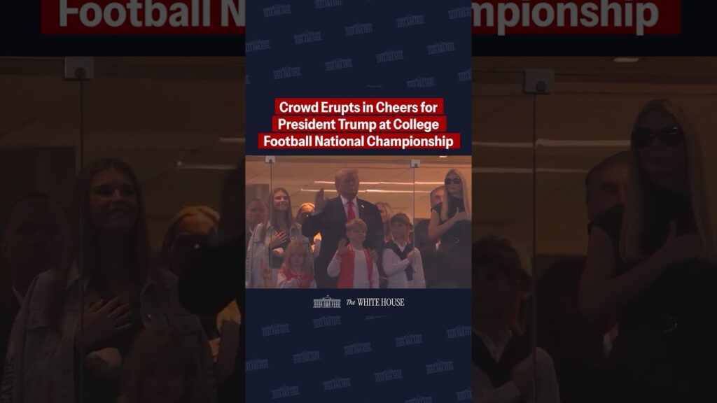 POTUS receives massive cheers during the national anthem at the CFB National Championship. 🇺🇸