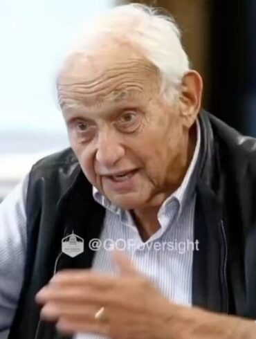 Hot Mic Catches Les Wexner’s Attorney Whispering OUTRAGEOUS Comment Into His Ear During Deposition * 100PercentFedUp.com * by Noah