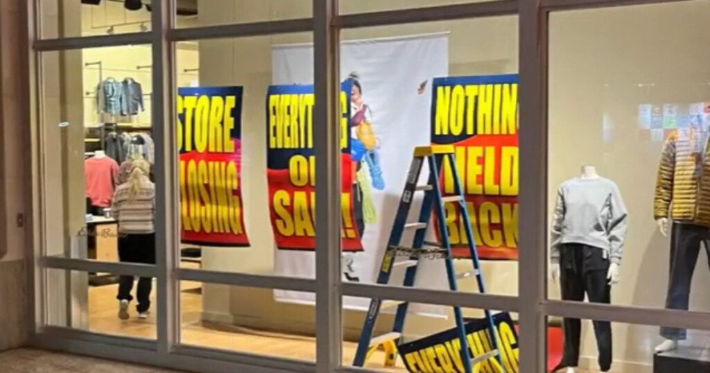 Major Clothing Brand Plans To File Bankruptcy And Close ALL Stores * 100PercentFedUp.com * by Andi