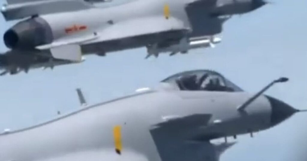 "Major Story" - Justice Department Announces Arrest Of Former Air Force Pilot For Allegedly Providing "Defense Services" To Foreign Military * 100PercentFedUp.com * by Danielle