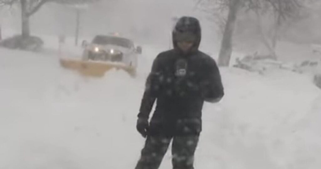 Major U.S. City Hits Record Snowfall Amid Powerful Blizzard * 100PercentFedUp.com * by Danielle
