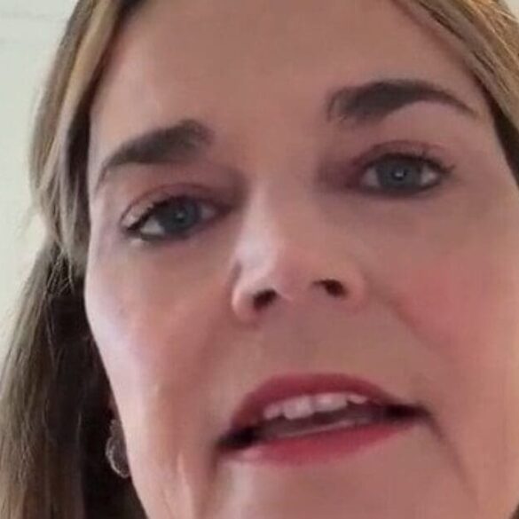 Savannah Guthrie’s Family Used To Play “Kidnapping Games” Growing Up! * 100PercentFedUp.com * by Noah