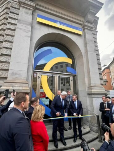 German Foreign Minister Johann Wadephul and Ukraine's Minister of Foreign Affairs Andriy Sybiga opening the Ukrainian House at the 62nd Munich Security Conference.