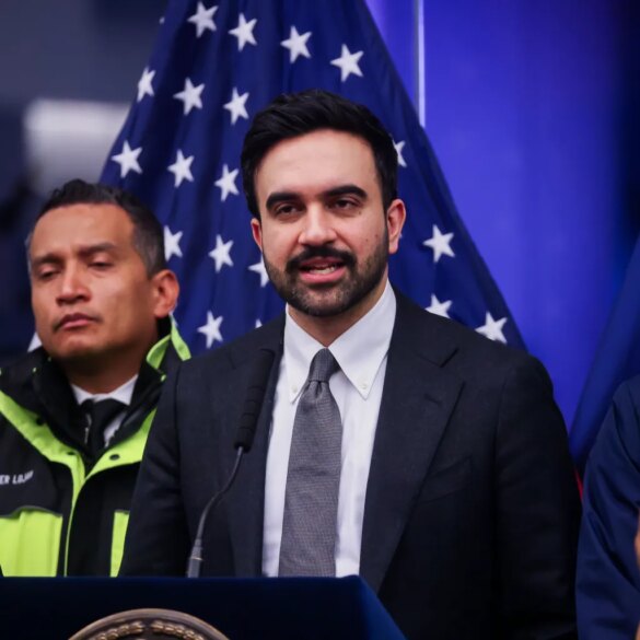 Zohran Mamdani, mayor of New York, center, speaks during a storm briefing at the New York City Emergency Management center in the Brooklyn borough of New York, US, on Tuesday, Feb. 24, 2026.