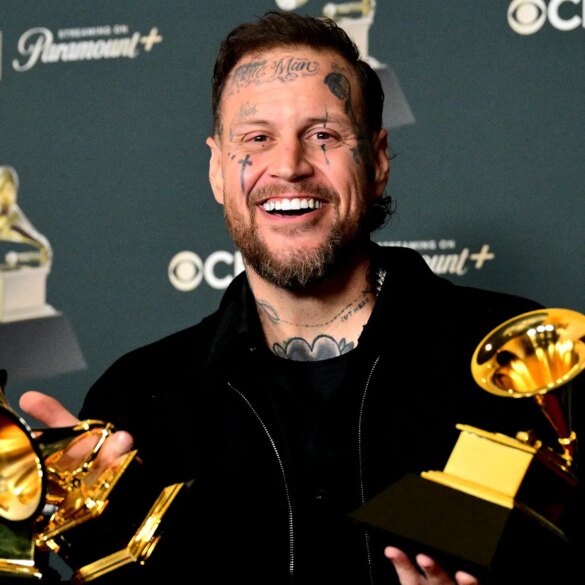 SATIRE NEWS: Artist Profile: Jelly Roll The Onion