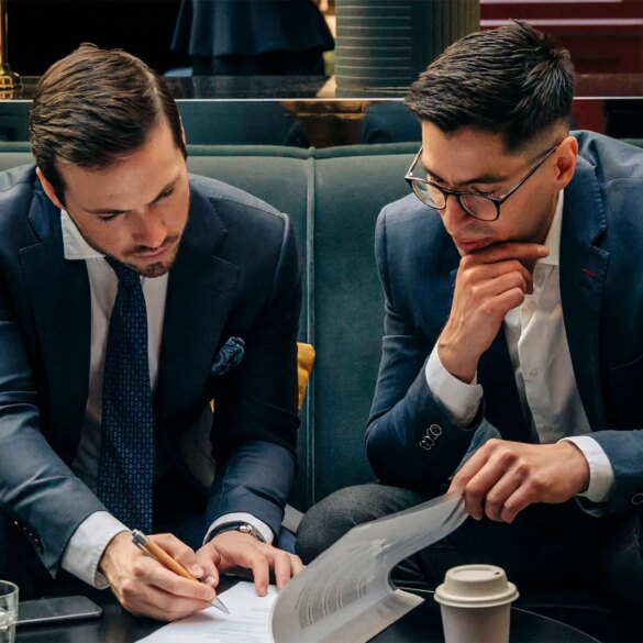 SATIRE NEWS: Speechwriters Struggling To Spin List Of Ugly Women