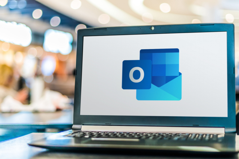 SCIENCE & TECH: Microsoft starts the countdown for the end