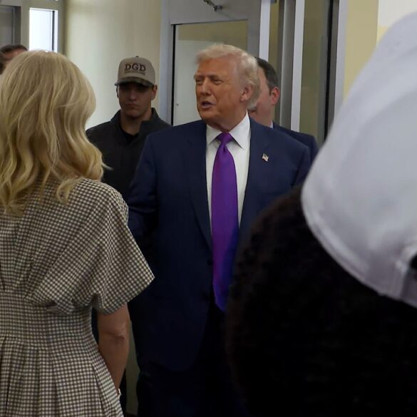 President Trump Visits a Local Business