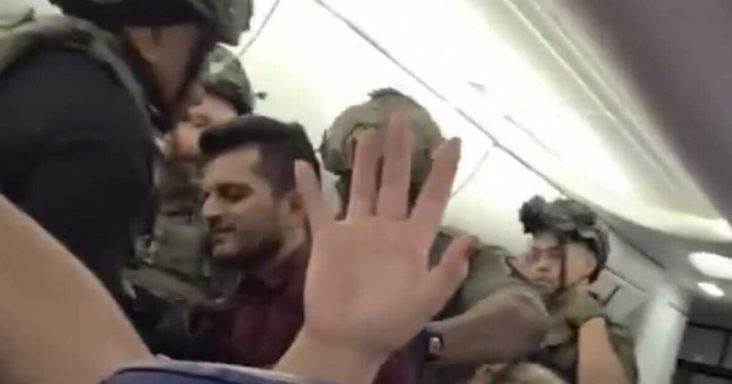 "Possible Security Matter" Forces Southwest Airlines Flight To Make Emergency Landing * 100PercentFedUp.com * by Danielle