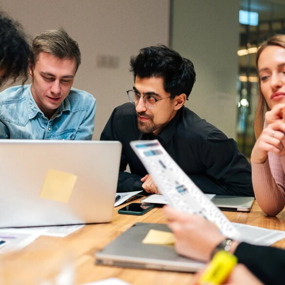 SATIRE NEWS: Office NCAA Bracket Marks Yearly Interaction With Coworkers