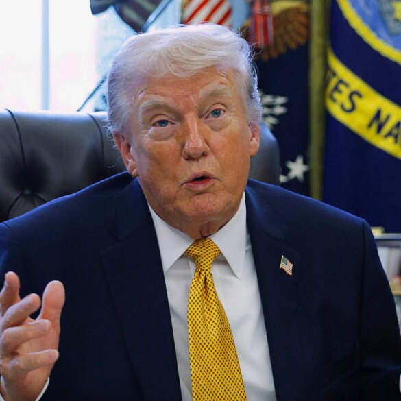 SATIRE NEWS: Trump Repeats False Claim That Iranians Produce Oil