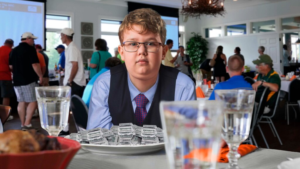 SATIRE NEWS: Youth Hockey Banquet Spent Convincing Heavyset Teammate To