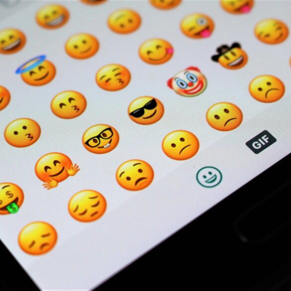SCIENCE & TECH: Apple adds 8 new emojis including one