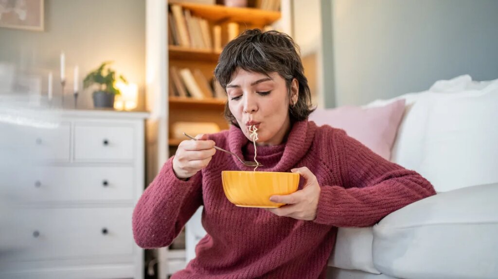 Travel & Lifestyle: Chewing Your Food Is Good For Your